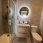 De La Hotel 3*
