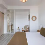 De La Hotel 3*
