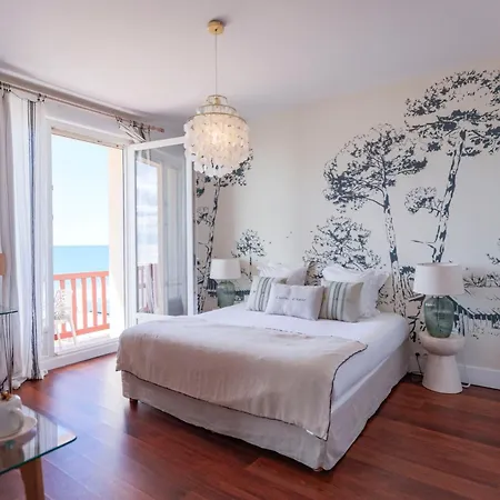 De La Hotel 3*